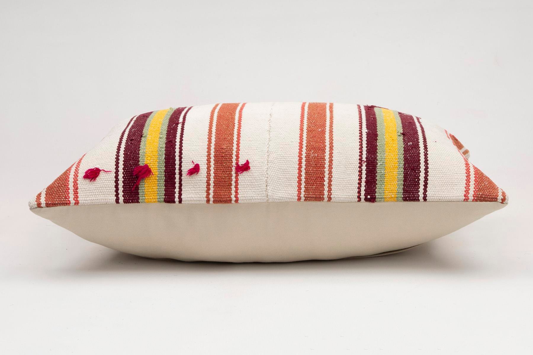 16x24 inches (40x60 cm) Kilim Pillow | KILIM WHOLESALE - Vintage Handmade Pillows - Vintage Handmade Kilim Rugs - It is 100% wool. Artistic and historical rugs. Old handwoven rugs. - Online hand woven rugs and kilim cushions sales. Shipping to a