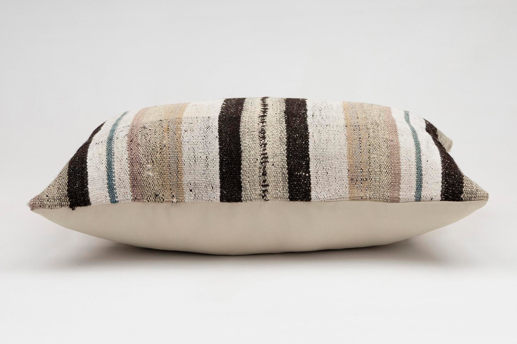 16x24 inches (40x60 cm) Kilim Pillow | KILIM WHOLESALE - Vintage Handmade Pillows - Vintage Handmade Kilim Rugs - It is 100% wool. Artistic and historical rugs. Old handwoven rugs. - Online hand woven rugs and kilim cushions sales. Shipping to a