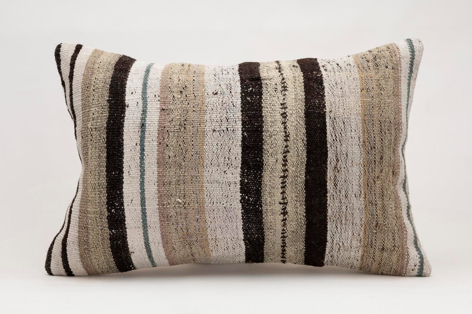16x24 inches (40x60 cm) Kilim Pillow | KILIM WHOLESALE - Vintage Handmade Pillows - Vintage Handmade Kilim Rugs - It is 100% wool. Artistic and historical rugs. Old handwoven rugs. - Online hand woven rugs and kilim cushions sales. Shipping to a