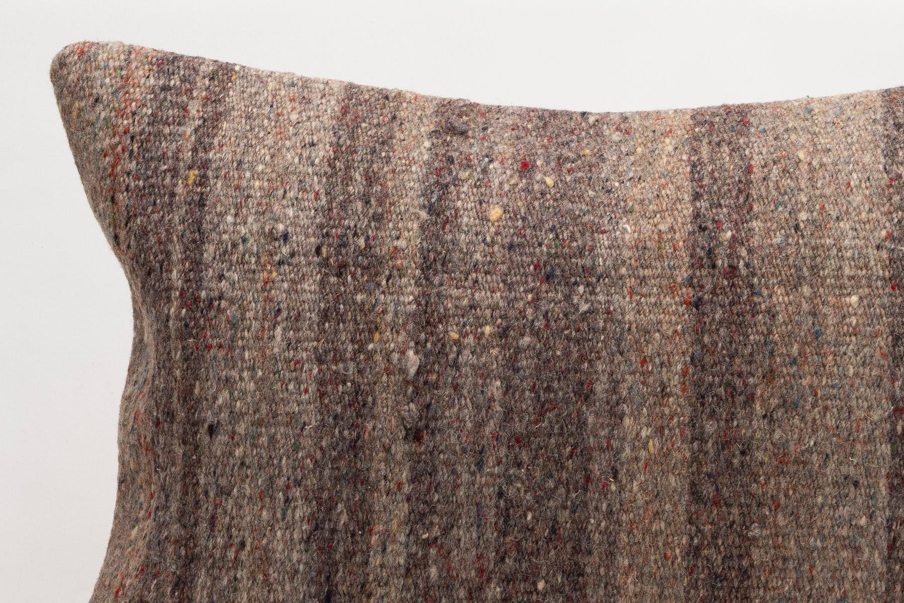 16x24 inches (40x60 cm) Kilim Pillow | KILIM WHOLESALE - Vintage Handmade Pillows - Vintage Handmade Kilim Rugs - It is 100% wool. Artistic and historical rugs. Old handwoven rugs. - Online hand woven rugs and kilim cushions sales. Shipping to a