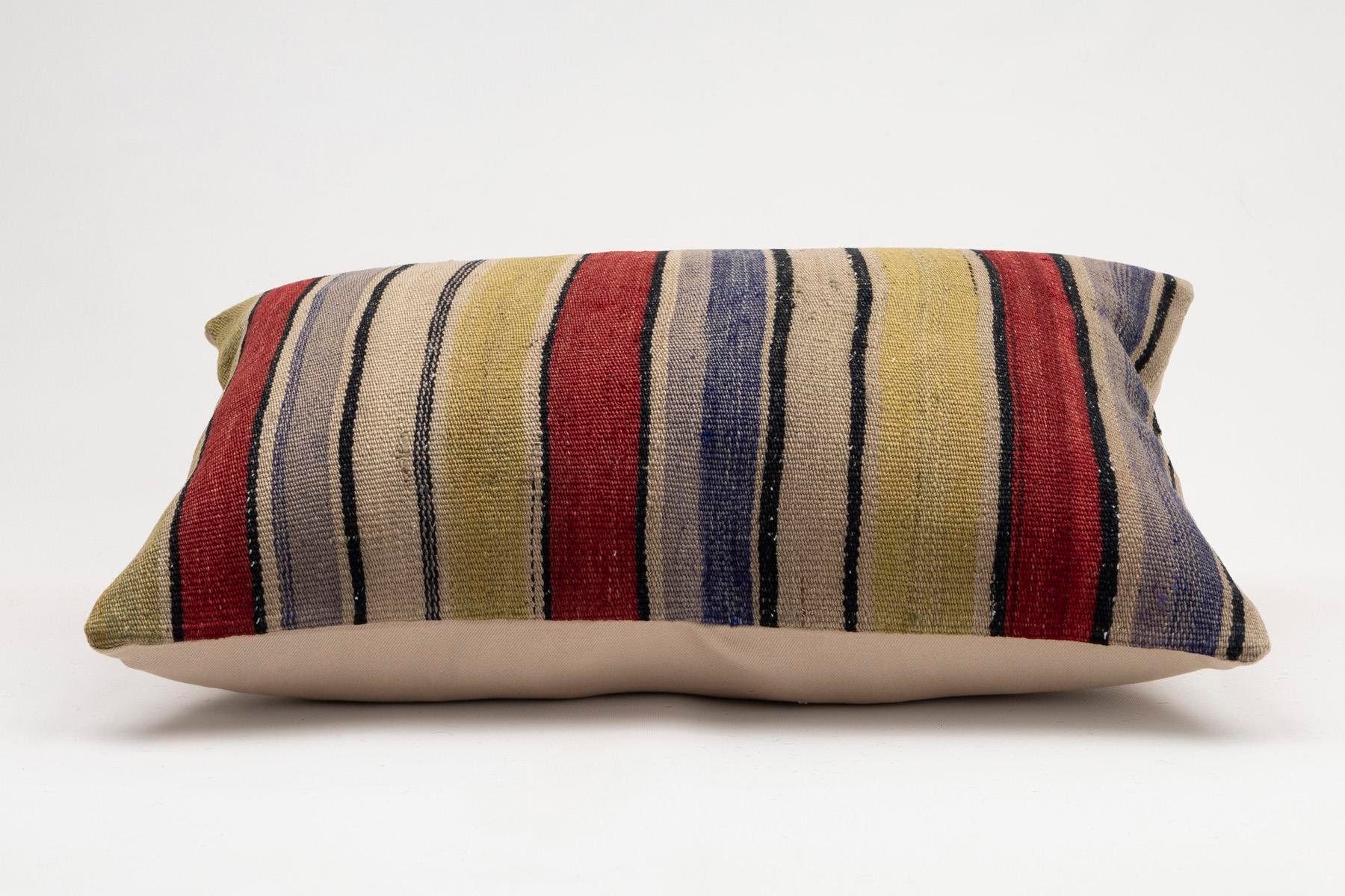 16x24 inches (40x60 cm) Kilim Pillow | KILIM WHOLESALE - Vintage Handmade Pillows - Vintage Handmade Kilim Rugs - It is 100% wool. Artistic and historical rugs. Old handwoven rugs. - Online hand woven rugs and kilim cushions sales. Shipping to a