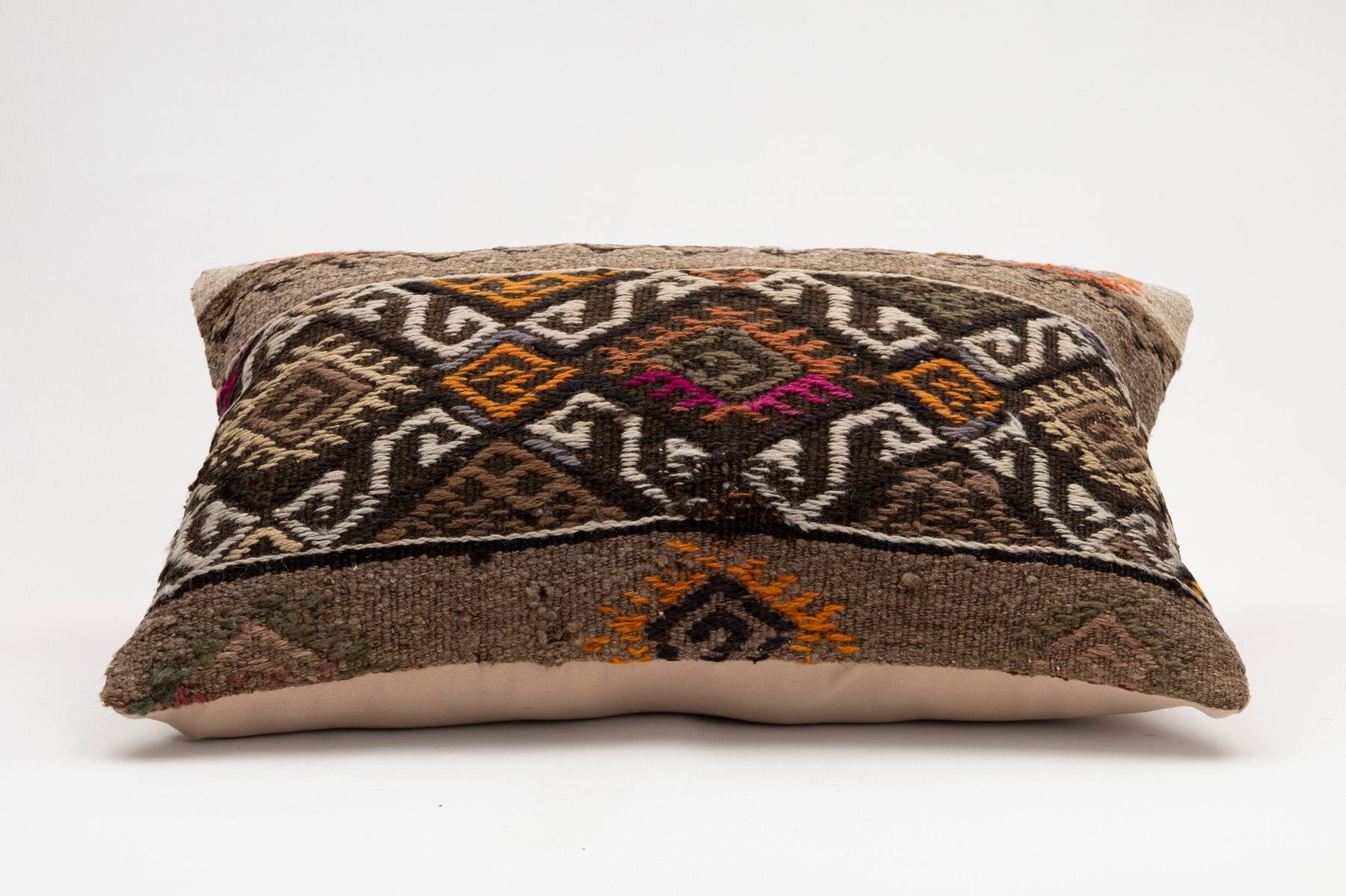 16x24 inches (40x60 cm) Kilim Pillow | KILIM WHOLESALE - Vintage Handmade Pillows - Vintage Handmade Kilim Rugs - It is 100% wool. Artistic and historical rugs. Old handwoven rugs. - Online hand woven rugs and kilim cushions sales. Shipping to a