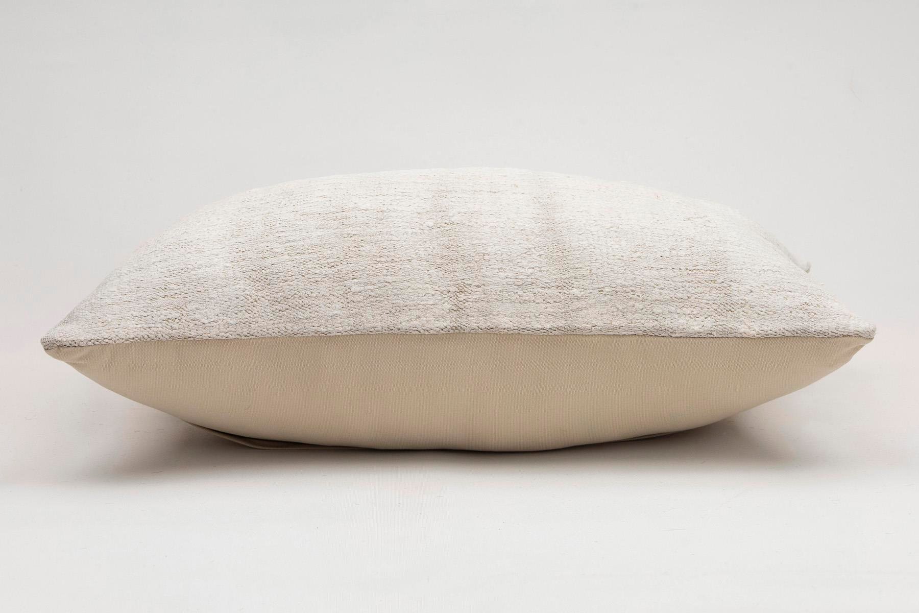 16x24 inches (40x60 cm) Kilim Pillow | KILIM WHOLESALE - Vintage Handmade Pillows - Vintage Handmade Kilim Rugs - It is 100% wool. Artistic and historical rugs. Old handwoven rugs. - Online hand woven rugs and kilim cushions sales. Shipping to a