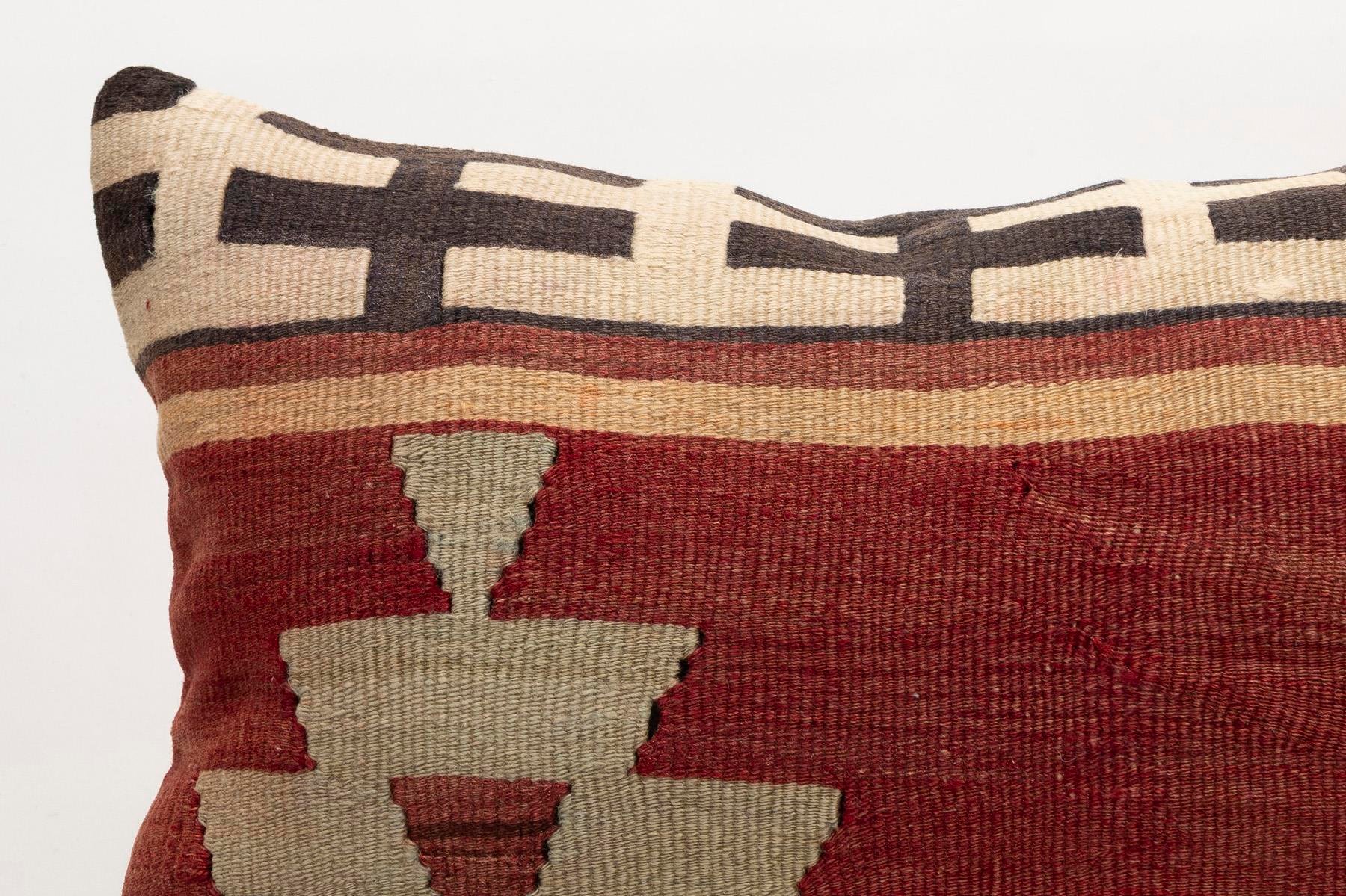 16x24 inches (40x60 cm) Kilim Pillow | KILIM WHOLESALE - Vintage Handmade Pillows - Vintage Handmade Kilim Rugs - It is 100% wool. Artistic and historical rugs. Old handwoven rugs. - Online hand woven rugs and kilim cushions sales. Shipping to a