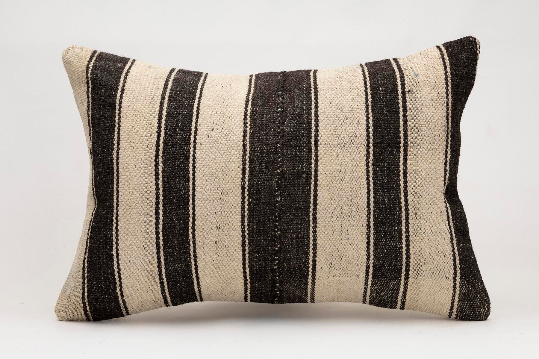 16x24 inches (40x60 cm) Kilim Pillow | KILIM WHOLESALE - Vintage Handmade Pillows - Vintage Handmade Kilim Rugs - It is 100% wool. Artistic and historical rugs. Old handwoven rugs. - Online hand woven rugs and kilim cushions sales. Shipping to a