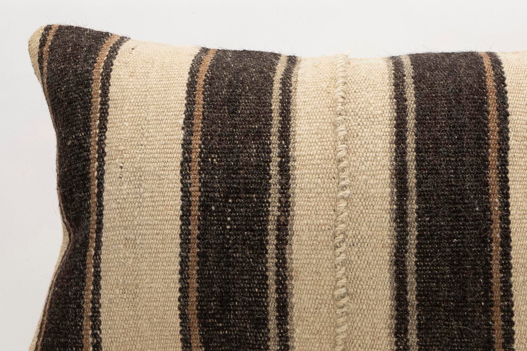 16x24 inches (40x60 cm) Kilim Pillow | KILIM WHOLESALE - Vintage Handmade Pillows - Vintage Handmade Kilim Rugs - It is 100% wool. Artistic and historical rugs. Old handwoven rugs. - Online hand woven rugs and kilim cushions sales. Shipping to a