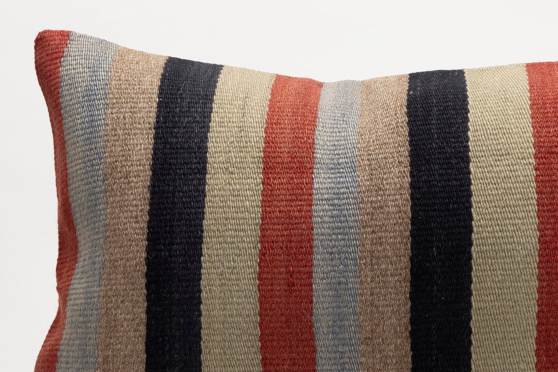 16x24 inches (40x60 cm) Kilim Pillow | KILIM WHOLESALE - Vintage Handmade Pillows - Vintage Handmade Kilim Rugs - It is 100% wool. Artistic and historical rugs. Old handwoven rugs. - Online hand woven rugs and kilim cushions sales. Shipping to a