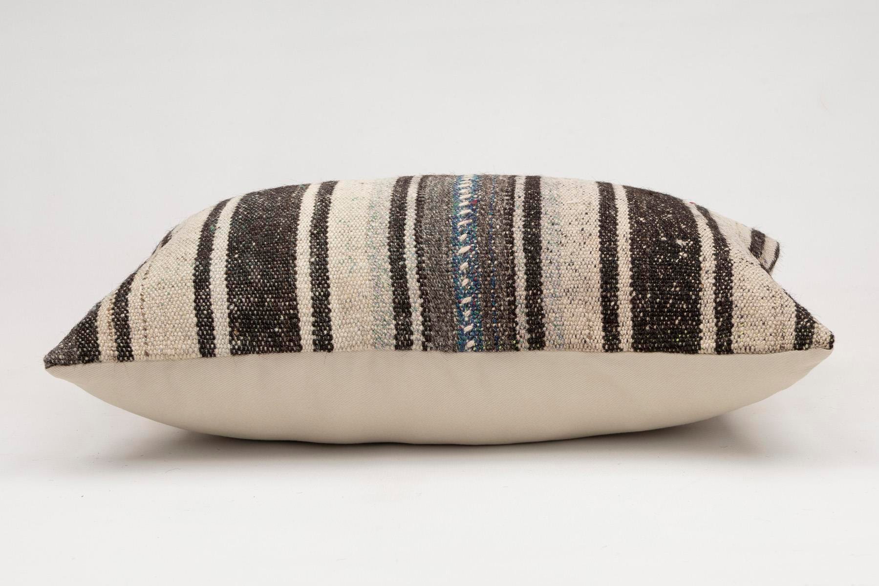 16x24 inches (40x60 cm) Kilim Pillow | KILIM WHOLESALE - Vintage Handmade Pillows - Vintage Handmade Kilim Rugs - It is 100% wool. Artistic and historical rugs. Old handwoven rugs. - Online hand woven rugs and kilim cushions sales. Shipping to a