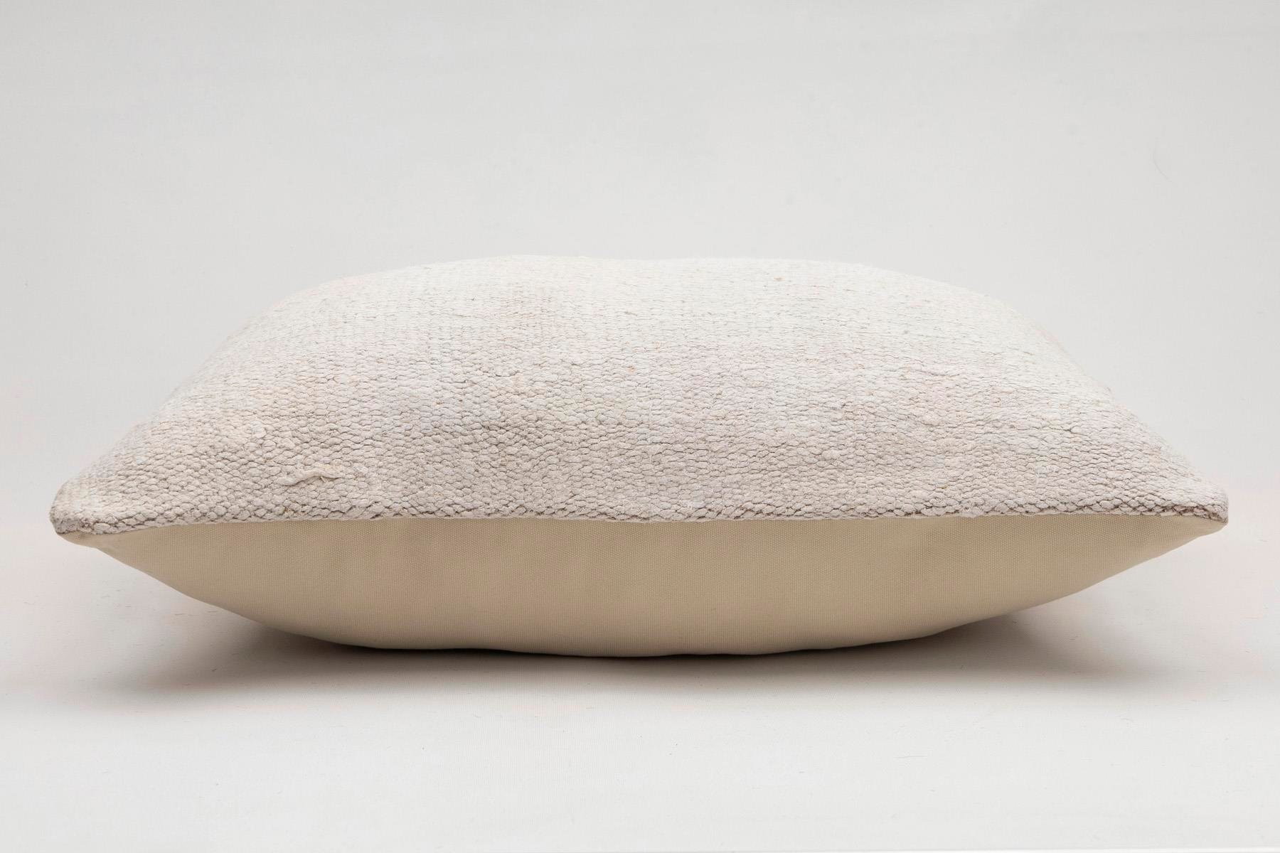 16x24 inches (40x60 cm) Kilim Pillow | KILIM WHOLESALE - Vintage Handmade Pillows - Vintage Handmade Kilim Rugs - It is 100% wool. Artistic and historical rugs. Old handwoven rugs. - Online hand woven rugs and kilim cushions sales. Shipping to a