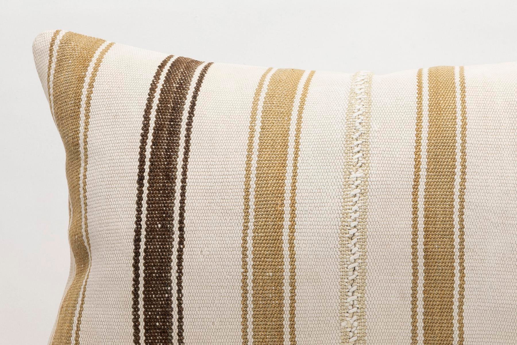 16x24 inches (40x60 cm) Kilim Pillow | KILIM WHOLESALE - Vintage Handmade Pillows - Vintage Handmade Kilim Rugs - It is 100% wool. Artistic and historical rugs. Old handwoven rugs. - Online hand woven rugs and kilim cushions sales. Shipping to a