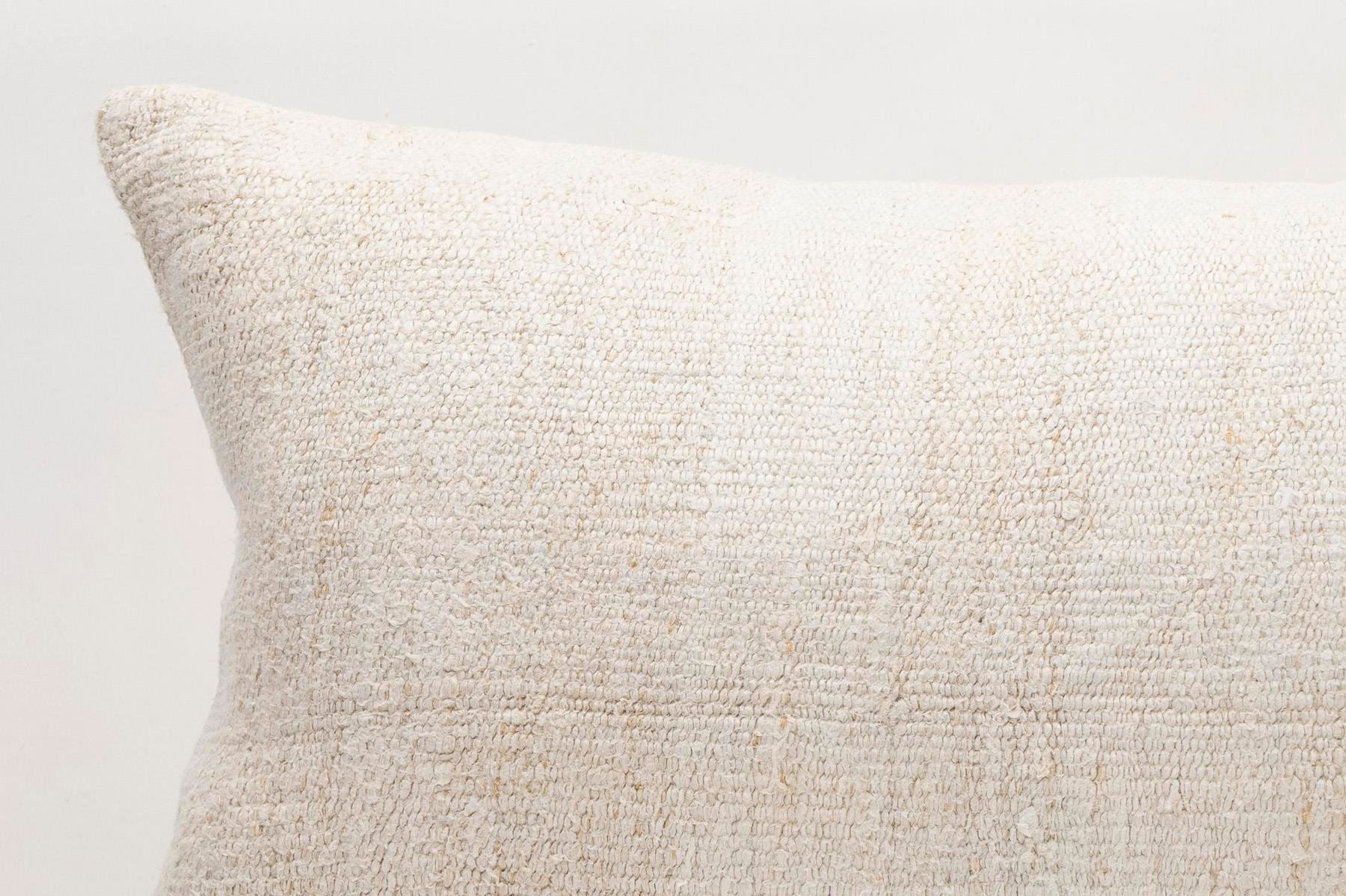 16x24 inches (40x60 cm) Kilim Pillow | KILIM WHOLESALE - Vintage Handmade Pillows - Vintage Handmade Kilim Rugs - It is 100% wool. Artistic and historical rugs. Old handwoven rugs. - Online hand woven rugs and kilim cushions sales. Shipping to a
