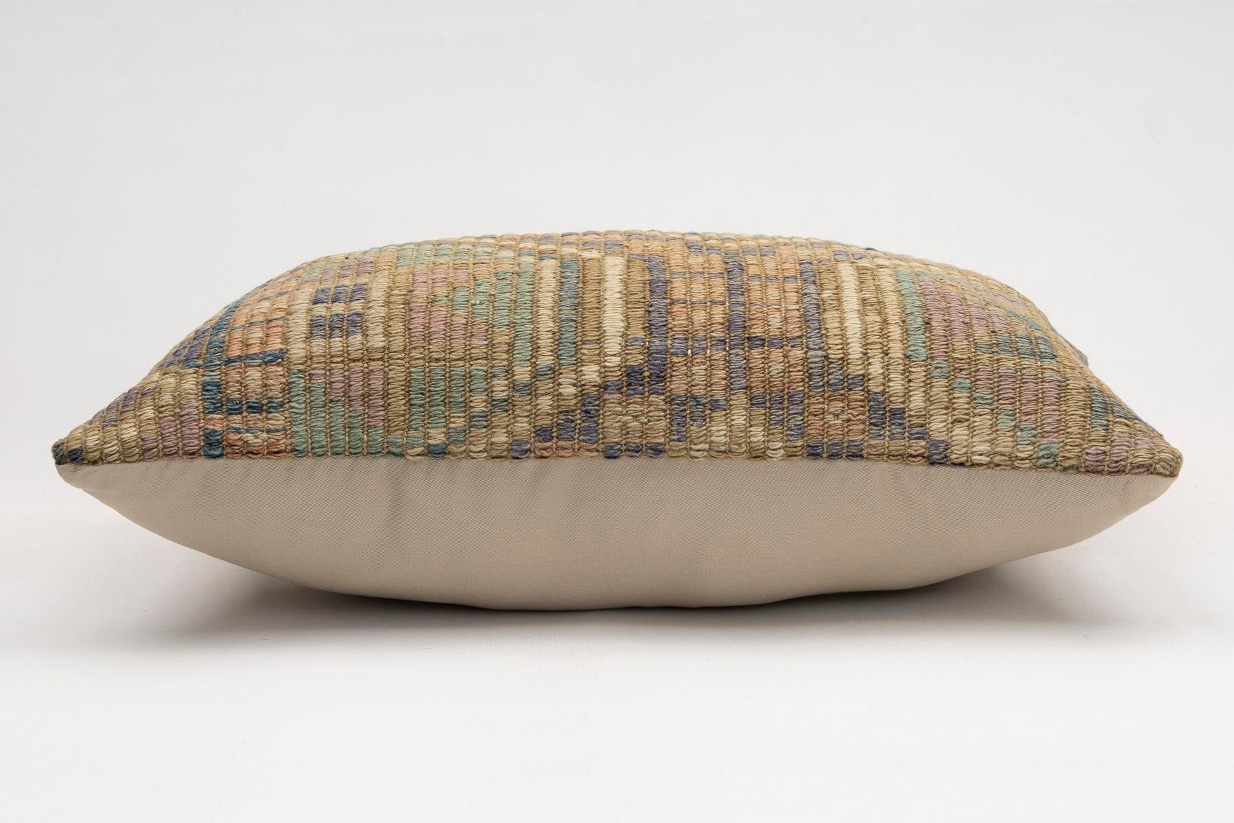 16x24 inches (40x60 cm) Kilim Pillow | KILIM WHOLESALE - Vintage Handmade Pillows - Vintage Handmade Kilim Rugs - It is 100% wool. Artistic and historical rugs. Old handwoven rugs. - Online hand woven rugs and kilim cushions sales. Shipping to a