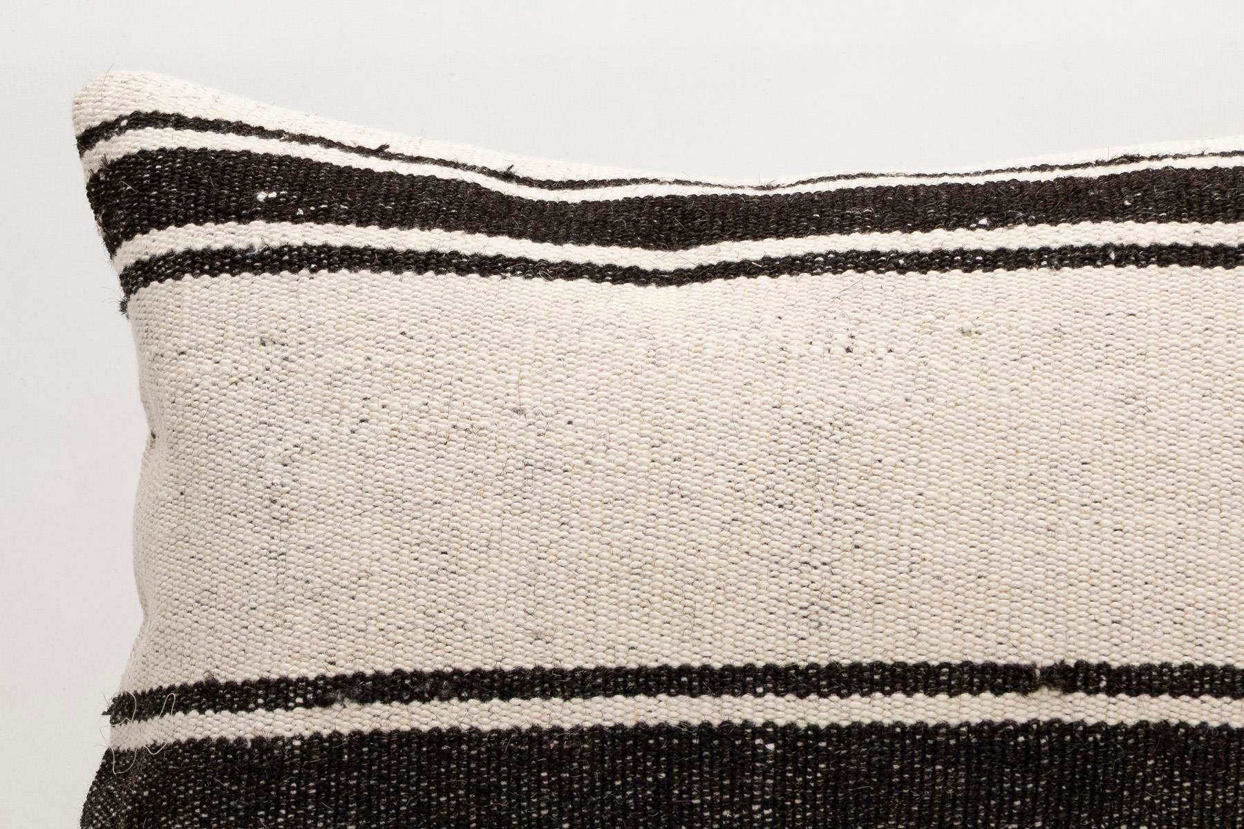 16x24 inches (40x60 cm) Kilim Pillow | KILIM WHOLESALE - Vintage Handmade Pillows - Vintage Handmade Kilim Rugs - It is 100% wool. Artistic and historical rugs. Old handwoven rugs. - Online hand woven rugs and kilim cushions sales. Shipping to a