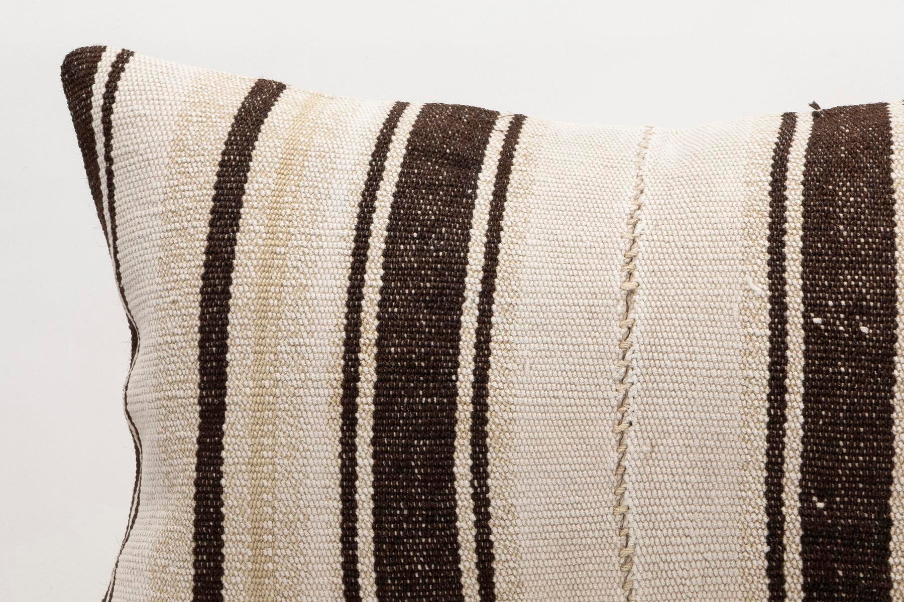 16x24 inches (40x60 cm) Kilim Pillow | KILIM WHOLESALE - Vintage Handmade Pillows - Vintage Handmade Kilim Rugs - It is 100% wool. Artistic and historical rugs. Old handwoven rugs. - Online hand woven rugs and kilim cushions sales. Shipping to a