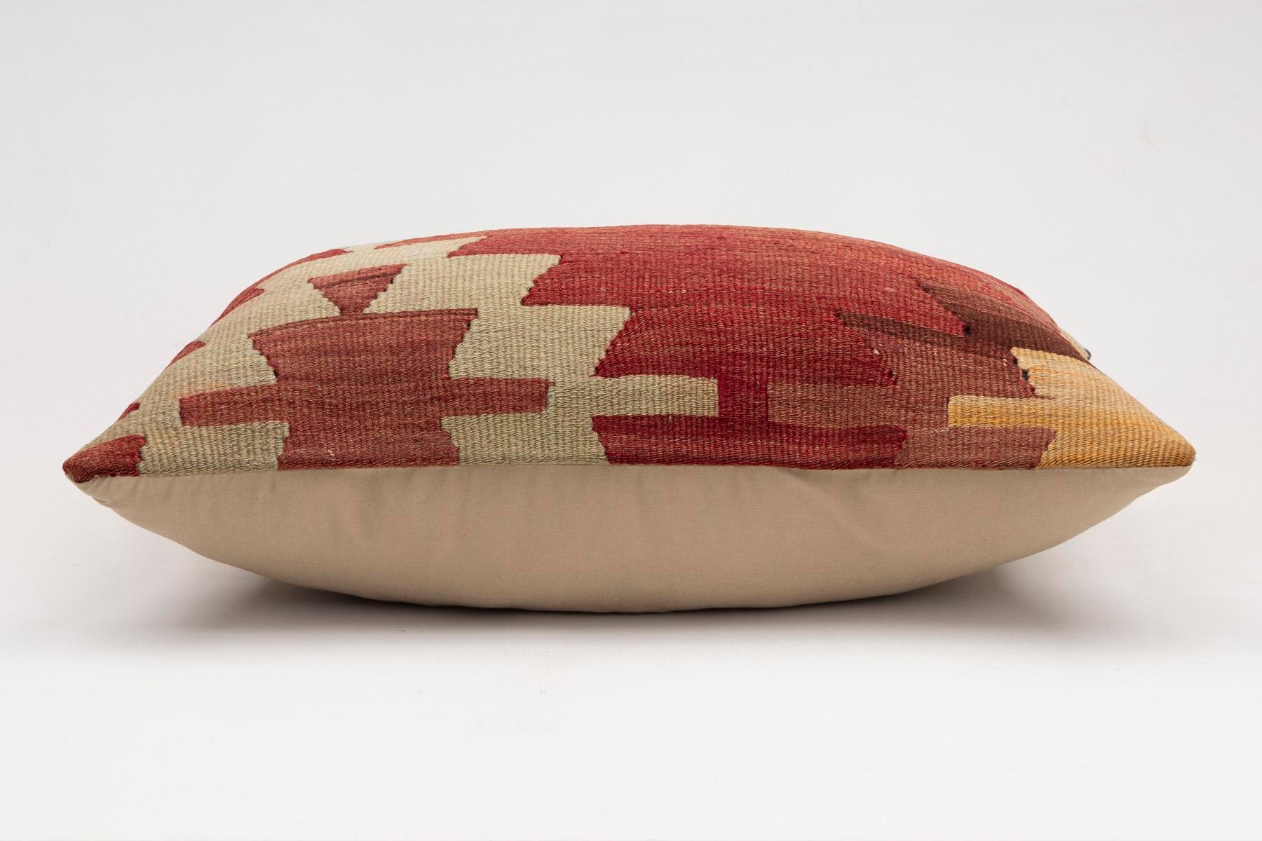 16x24 inches (40x60 cm) Kilim Pillow | KILIM WHOLESALE - Vintage Handmade Pillows - Vintage Handmade Kilim Rugs - It is 100% wool. Artistic and historical rugs. Old handwoven rugs. - Online hand woven rugs and kilim cushions sales. Shipping to a