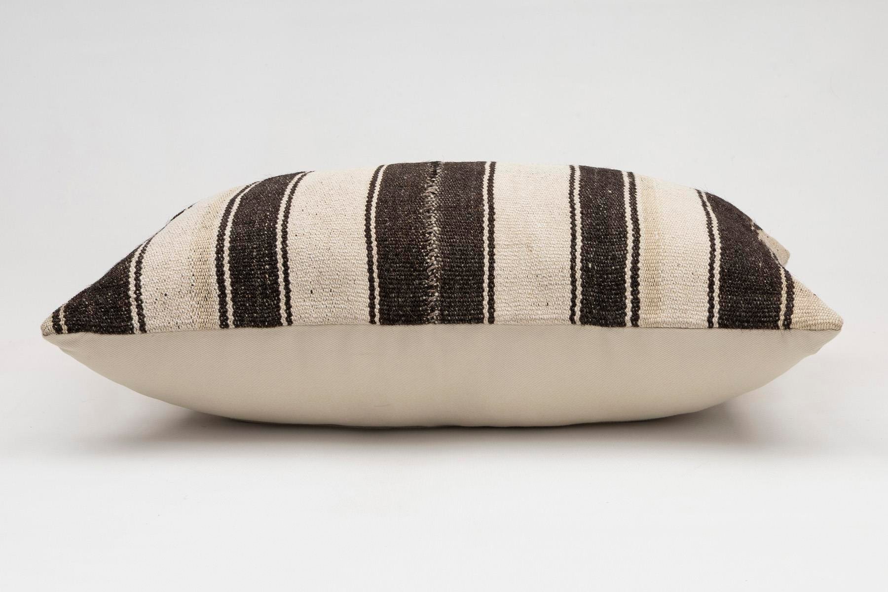 16x24 inches (40x60 cm) Kilim Pillow | KILIM WHOLESALE - Vintage Handmade Pillows - Vintage Handmade Kilim Rugs - It is 100% wool. Artistic and historical rugs. Old handwoven rugs. - Online hand woven rugs and kilim cushions sales. Shipping to a