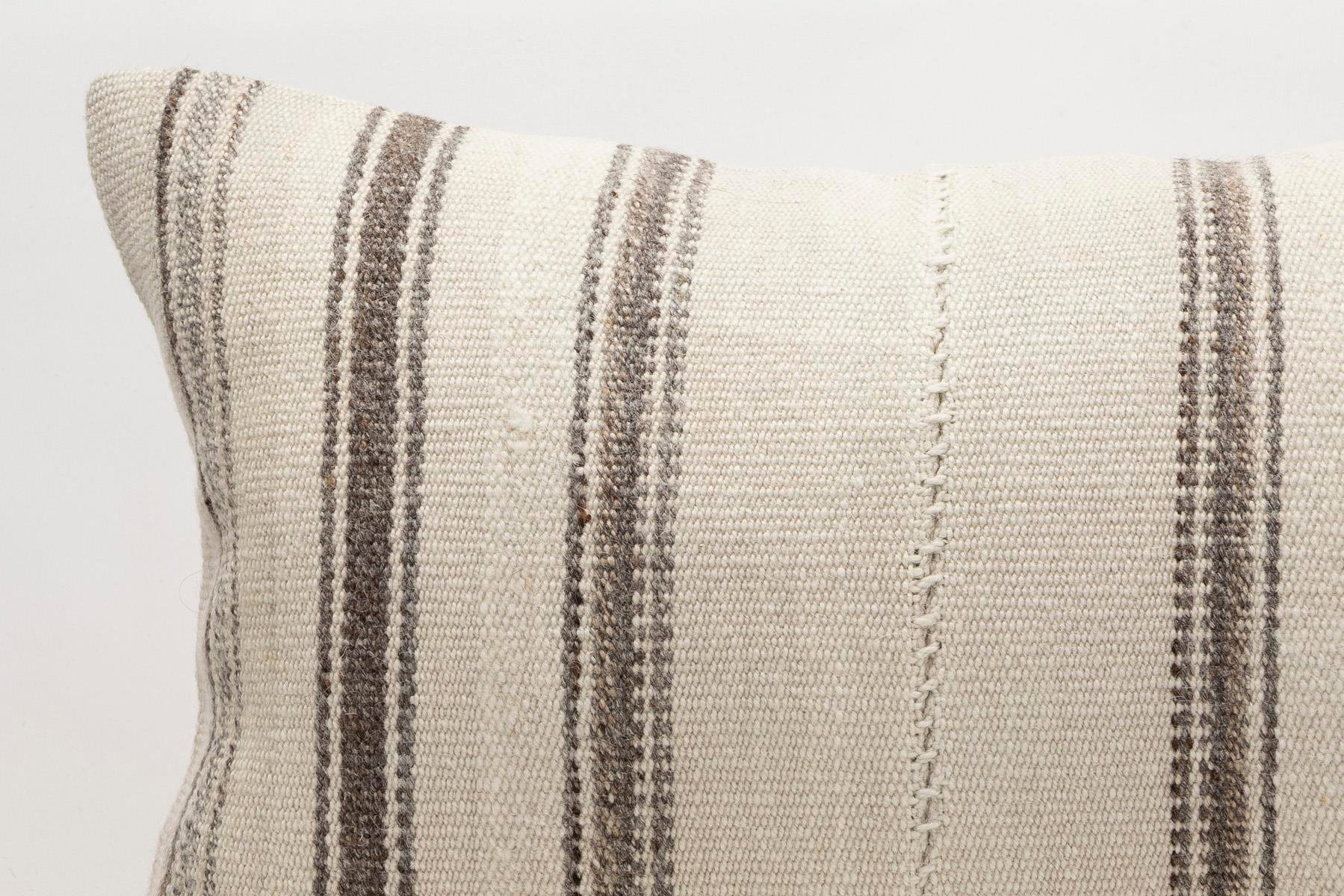 16x24 inches (40x60 cm) Kilim Pillow | KILIM WHOLESALE - Vintage Handmade Pillows - Vintage Handmade Kilim Rugs - It is 100% wool. Artistic and historical rugs. Old handwoven rugs. - Online hand woven rugs and kilim cushions sales. Shipping to a