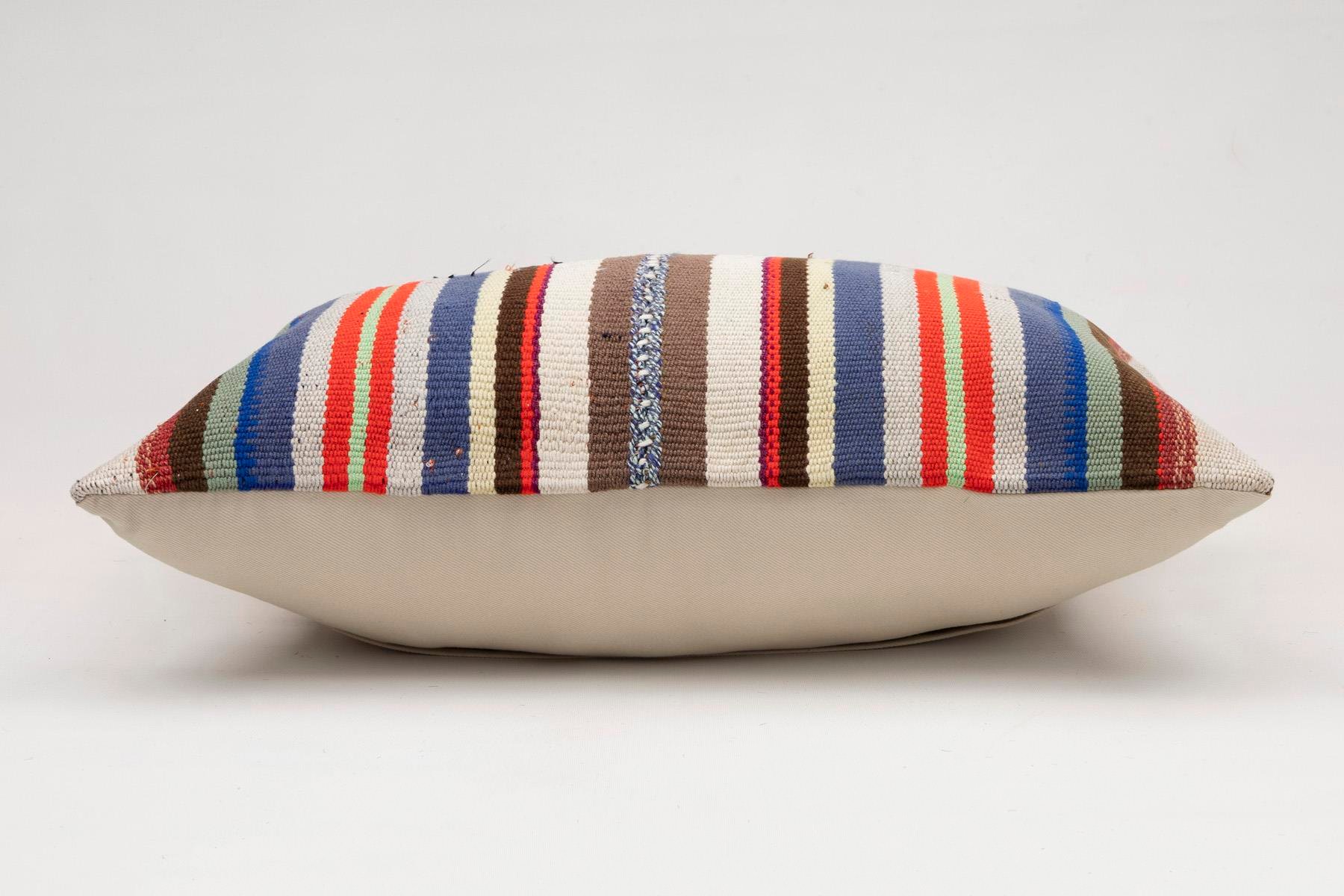 16x24 inches (40x60 cm) Kilim Pillow | KILIM WHOLESALE - Vintage Handmade Pillows - Vintage Handmade Kilim Rugs - It is 100% wool. Artistic and historical rugs. Old handwoven rugs. - Online hand woven rugs and kilim cushions sales. Shipping to a
