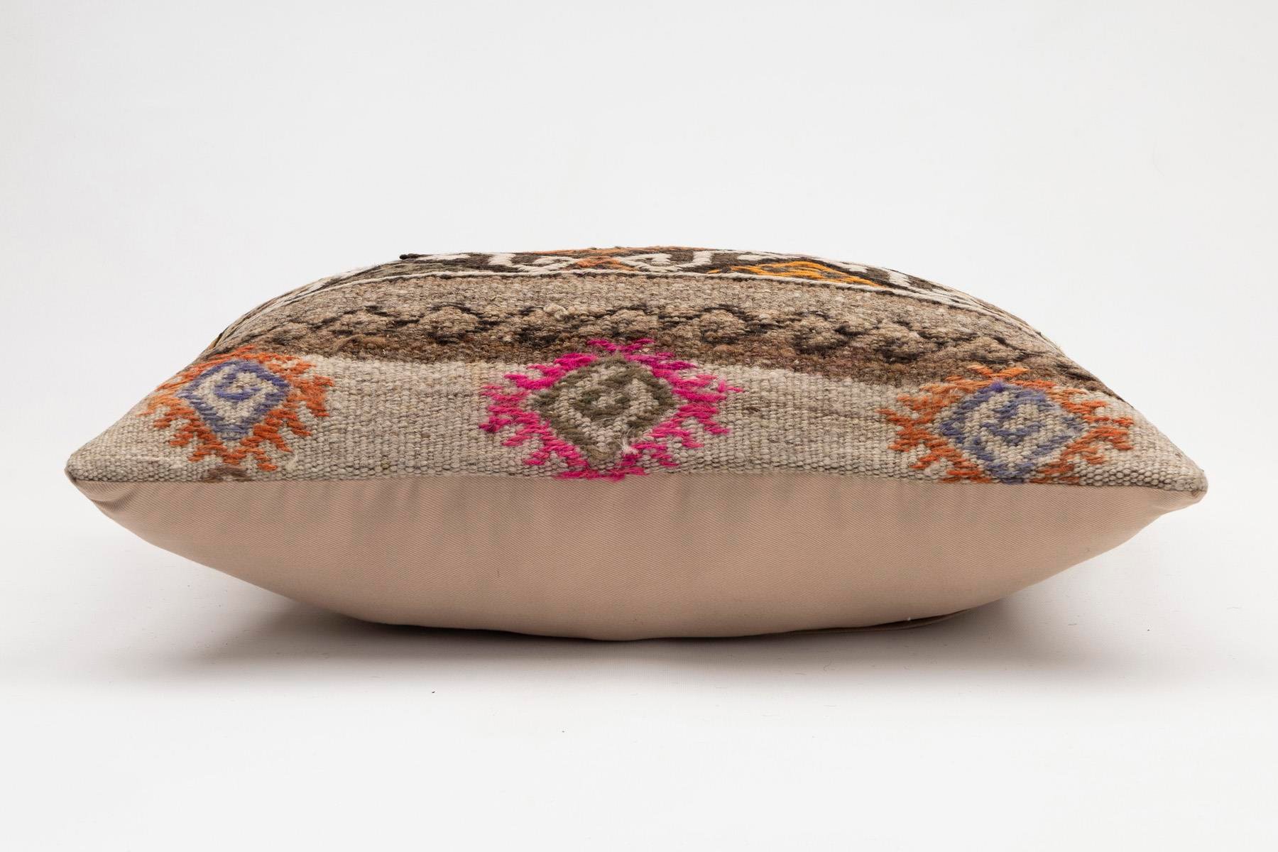 16x24 inches (40x60 cm) Kilim Pillow | KILIM WHOLESALE - Vintage Handmade Pillows - Vintage Handmade Kilim Rugs - It is 100% wool. Artistic and historical rugs. Old handwoven rugs. - Online hand woven rugs and kilim cushions sales. Shipping to a