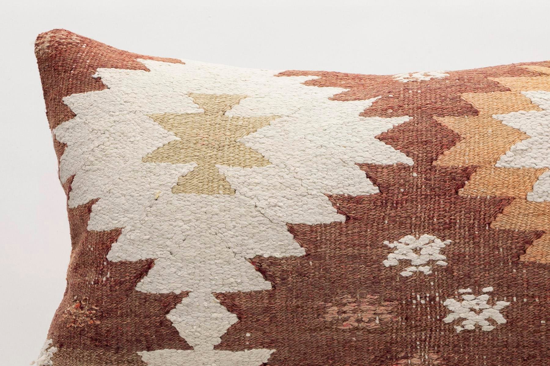 16x24 inches (40x60 cm) Kilim Pillow | KILIM WHOLESALE - Vintage Handmade Pillows - Vintage Handmade Kilim Rugs - It is 100% wool. Artistic and historical rugs. Old handwoven rugs. - Online hand woven rugs and kilim cushions sales. Shipping to a