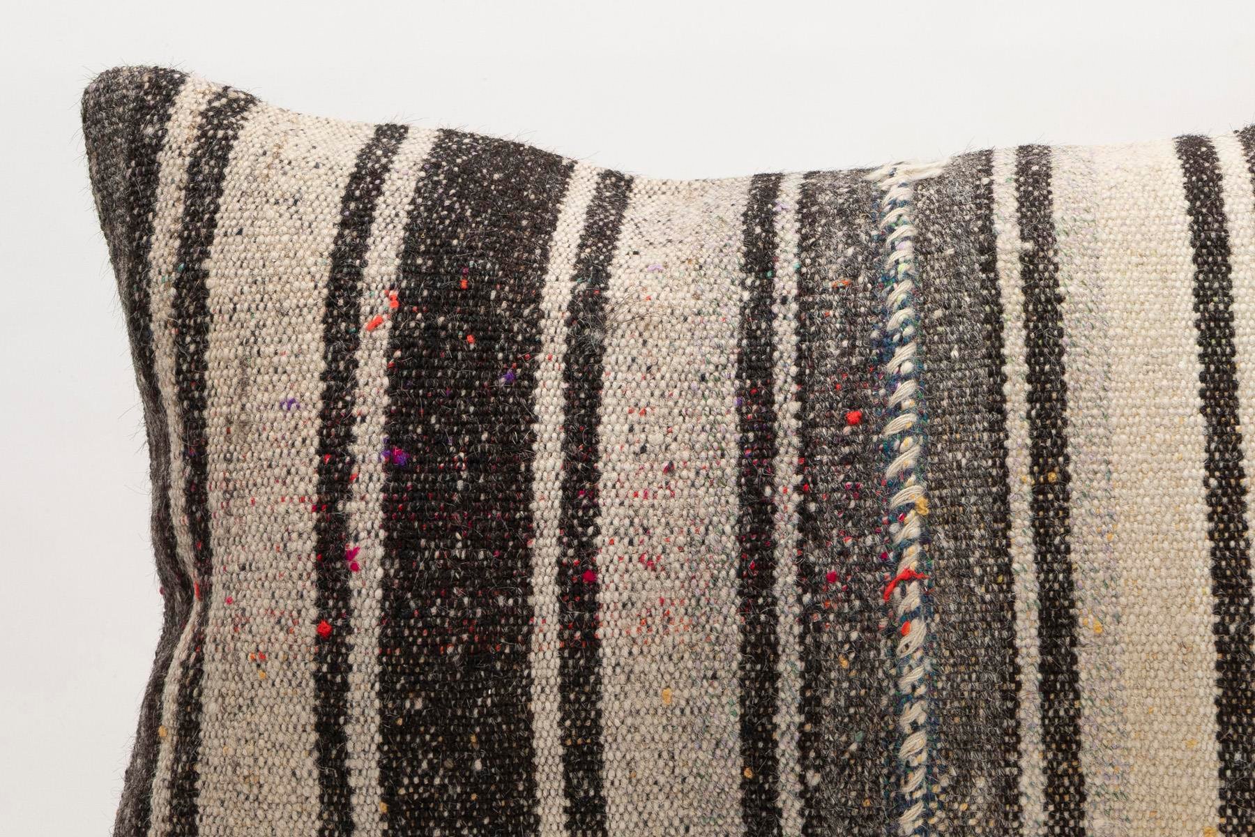 16x24 inches (40x60 cm) Kilim Pillow | KILIM WHOLESALE - Vintage Handmade Pillows - Vintage Handmade Kilim Rugs - It is 100% wool. Artistic and historical rugs. Old handwoven rugs. - Online hand woven rugs and kilim cushions sales. Shipping to a