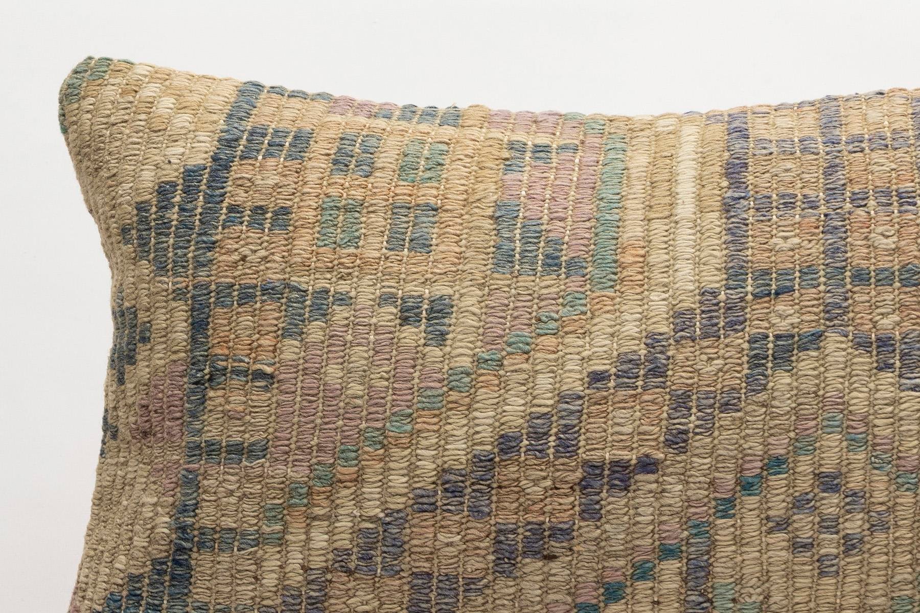 16x24 inches (40x60 cm) Kilim Pillow | KILIM WHOLESALE - Vintage Handmade Pillows - Vintage Handmade Kilim Rugs - It is 100% wool. Artistic and historical rugs. Old handwoven rugs. - Online hand woven rugs and kilim cushions sales. Shipping to a