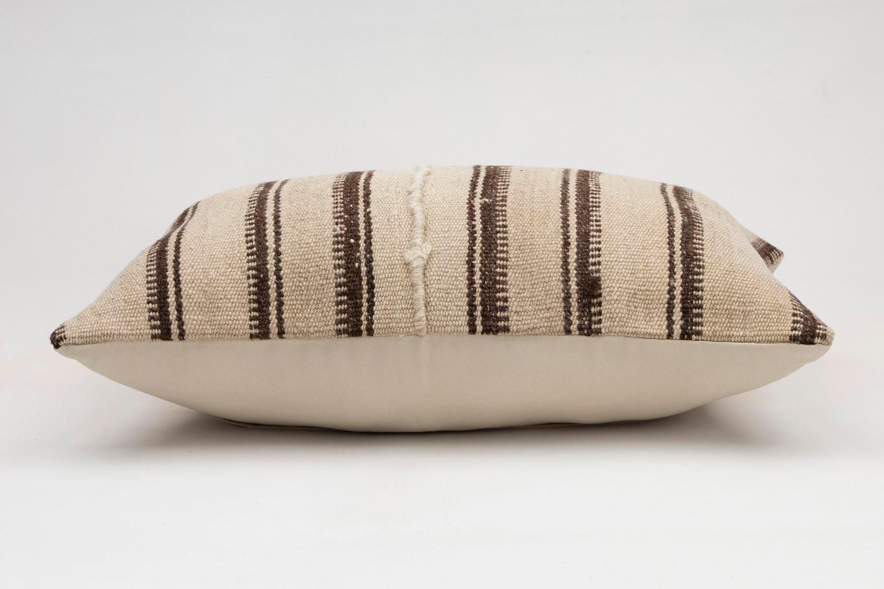 16x24 inches (40x60 cm) Kilim Pillow | KILIM WHOLESALE - Vintage Handmade Pillows - Vintage Handmade Kilim Rugs - It is 100% wool. Artistic and historical rugs. Old handwoven rugs. - Online hand woven rugs and kilim cushions sales. Shipping to a