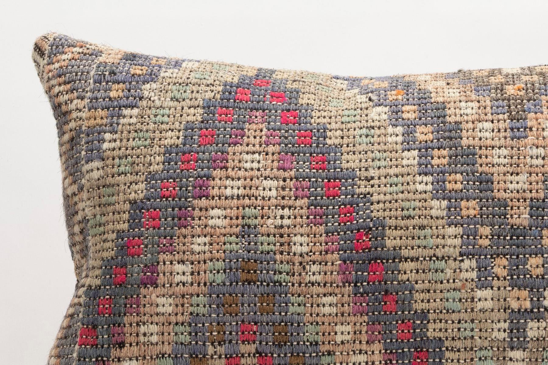 16x24 inches (40x60 cm) Kilim Pillow | KILIM WHOLESALE - Vintage Handmade Pillows - Vintage Handmade Kilim Rugs - It is 100% wool. Artistic and historical rugs. Old handwoven rugs. - Online hand woven rugs and kilim cushions sales. Shipping to a