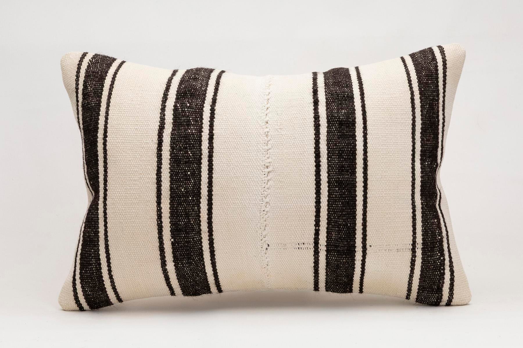 16x24 inches (40x60 cm) Kilim Pillow | KILIM WHOLESALE - Vintage Handmade Pillows - Vintage Handmade Kilim Rugs - It is 100% wool. Artistic and historical rugs. Old handwoven rugs. - Online hand woven rugs and kilim cushions sales. Shipping to a