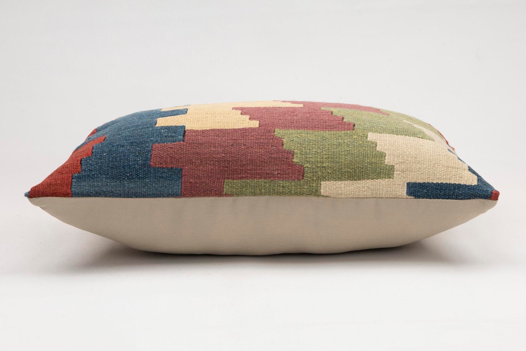 16x24 inches (40x60 cm) Kilim Pillow | KILIM WHOLESALE - Vintage Handmade Pillows - Vintage Handmade Kilim Rugs - It is 100% wool. Artistic and historical rugs. Old handwoven rugs. - Online hand woven rugs and kilim cushions sales. Shipping to a