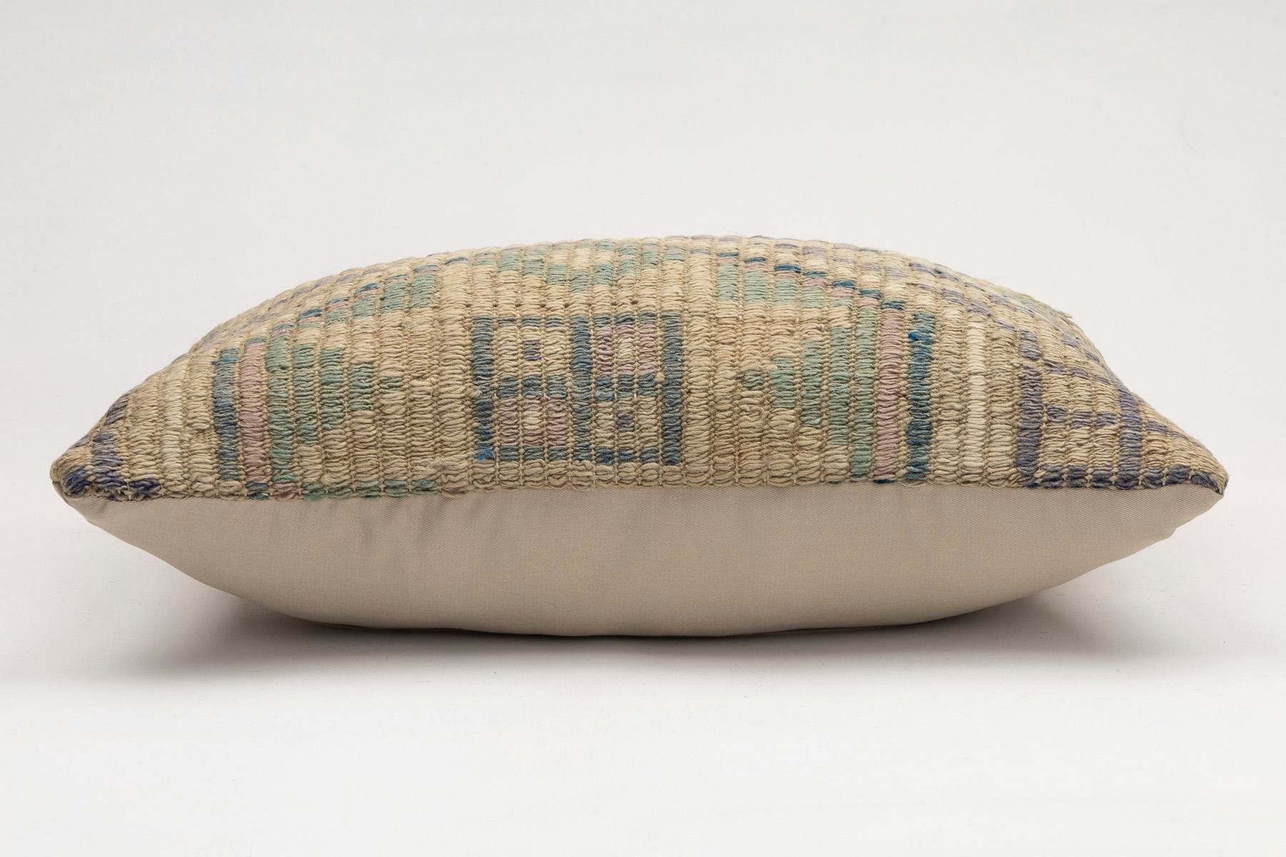 16x24 inches (40x60 cm) Kilim Pillow | KILIM WHOLESALE - Vintage Handmade Pillows - Vintage Handmade Kilim Rugs - It is 100% wool. Artistic and historical rugs. Old handwoven rugs. - Online hand woven rugs and kilim cushions sales. Shipping to a