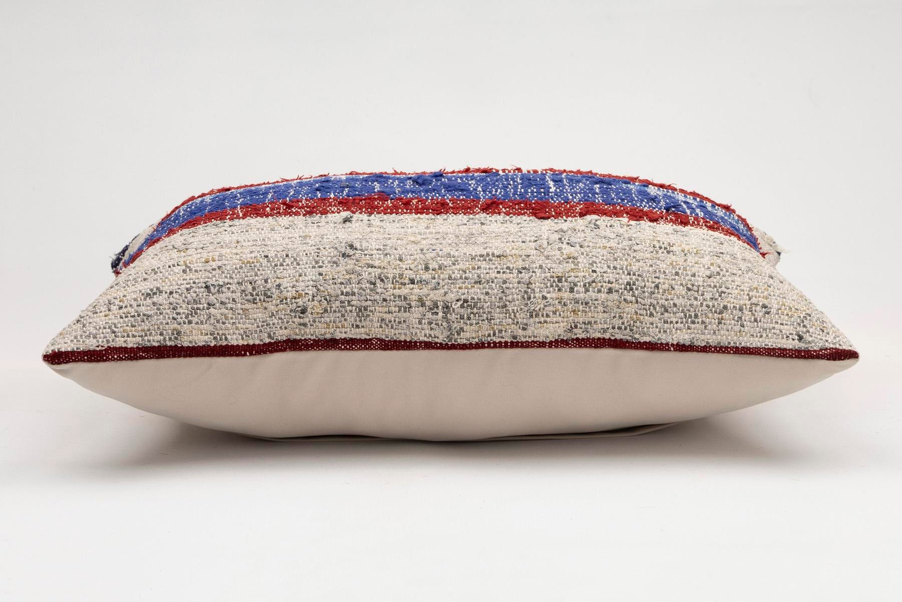 16x24 inches (40x60 cm) Kilim Pillow | KILIM WHOLESALE - Vintage Handmade Pillows - Vintage Handmade Kilim Rugs - It is 100% wool. Artistic and historical rugs. Old handwoven rugs. - Online hand woven rugs and kilim cushions sales. Shipping to a