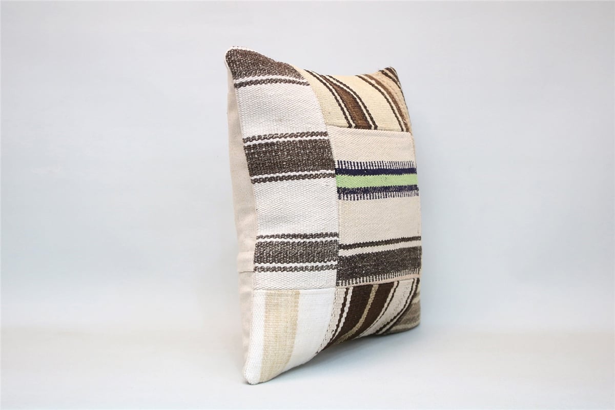 16x16 feet (40x40 cm) Kilim Pillow