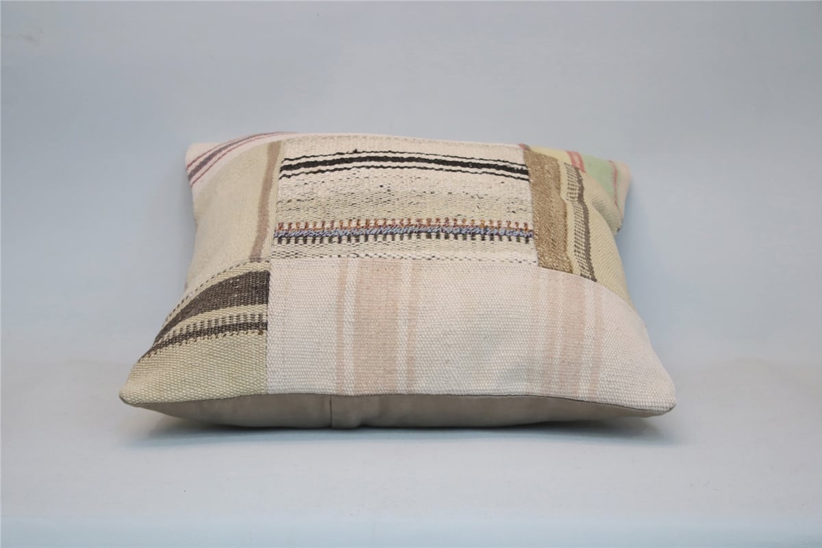 16x16 feet (40x40 cm) Kilim Pillow