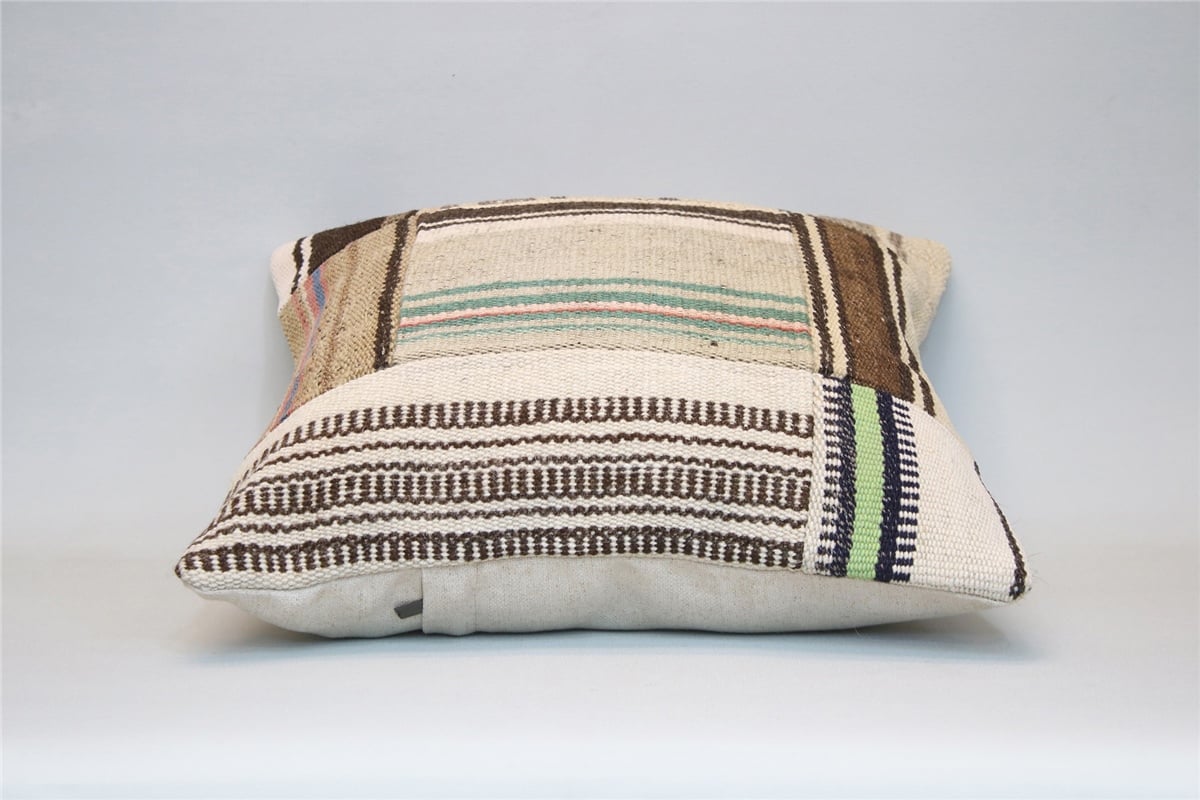 16x16 feet (40x40 cm) Kilim Pillow