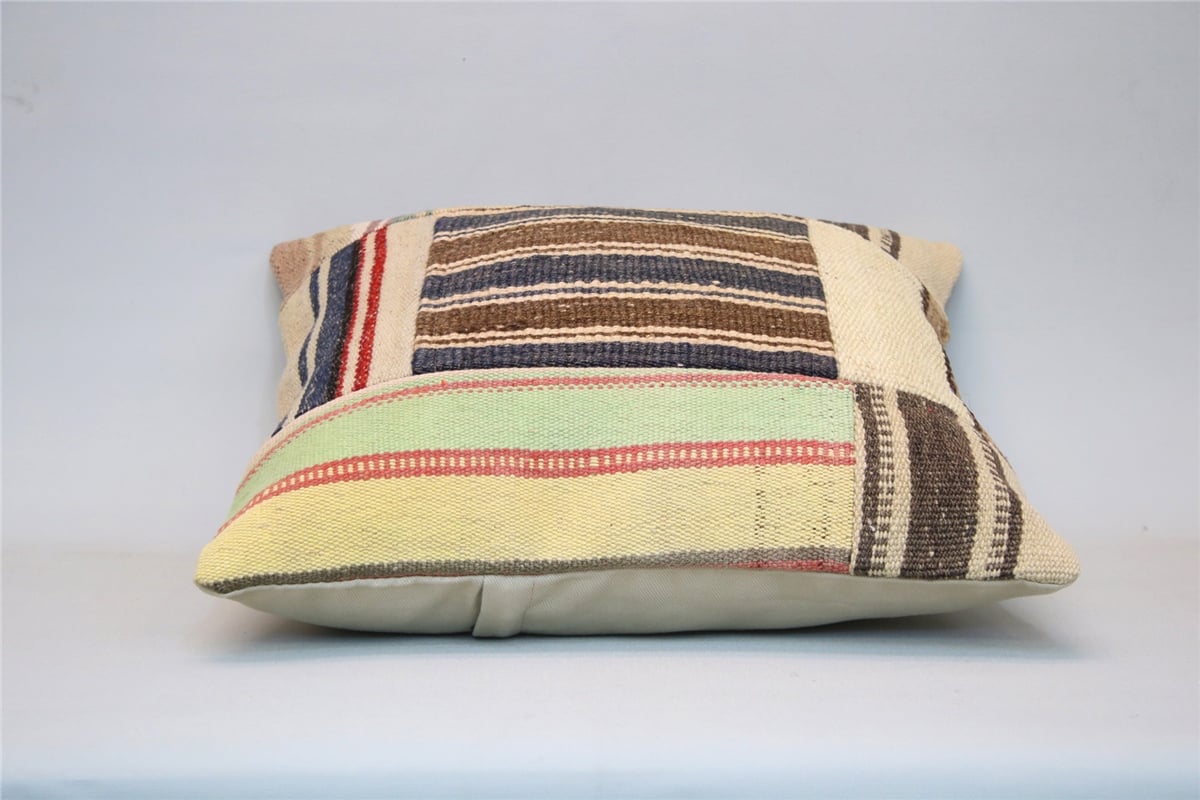 16x16 feet (40x40 cm) Kilim Pillow