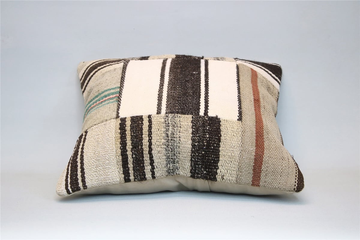 16x16 feet (40x40 cm) Kilim Pillow