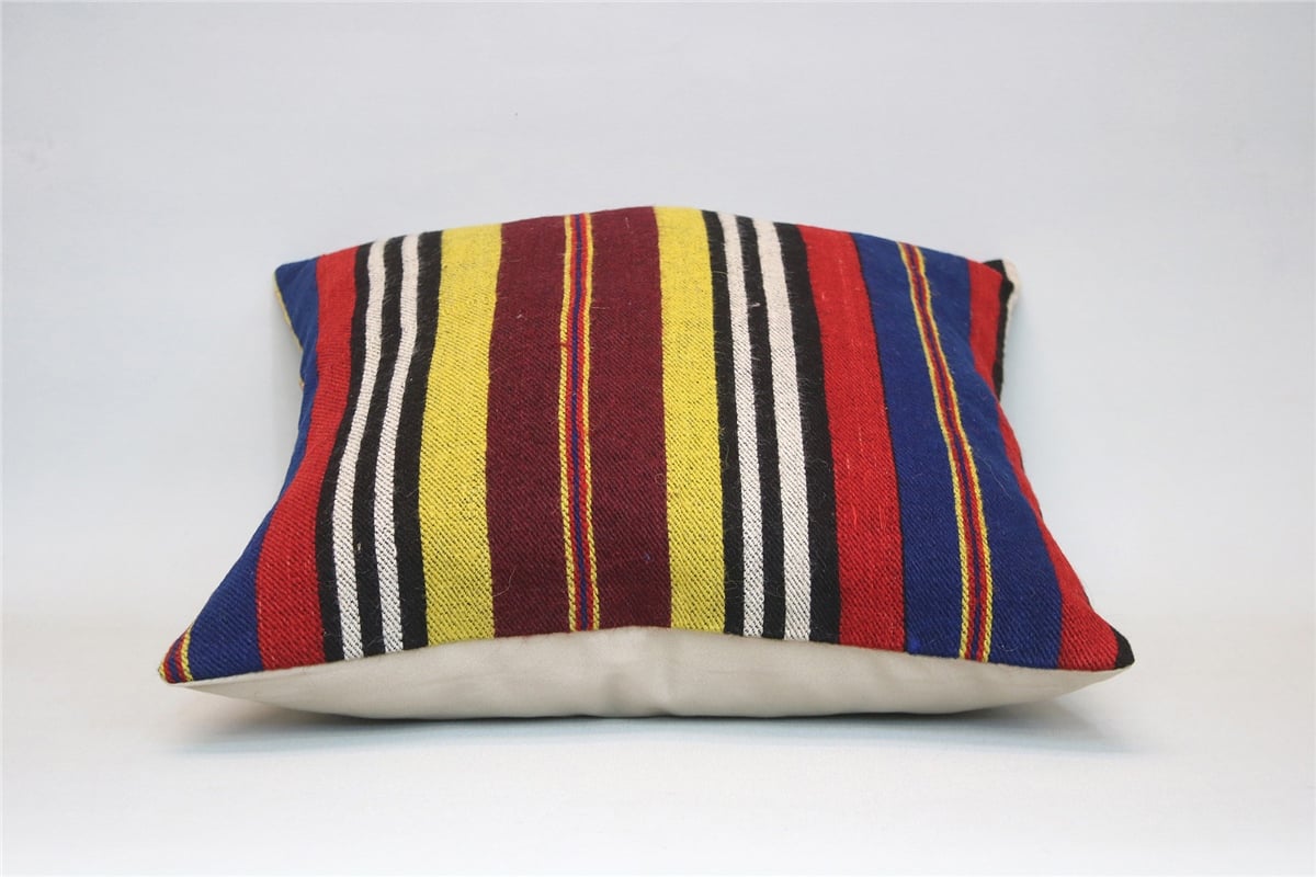 16x16 feet (40x40 cm) Kilim Pillow