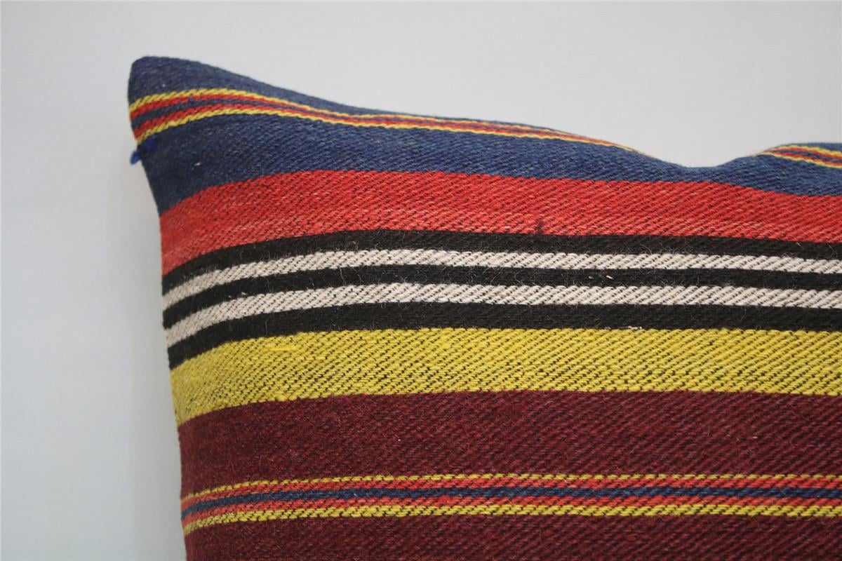 16x16 feet (40x40 cm) Kilim Pillow