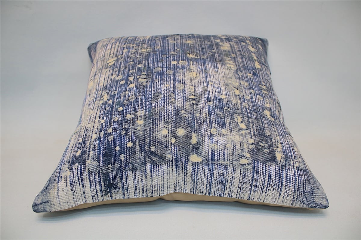 16x16 feet (40x40 cm) Kilim Pillow