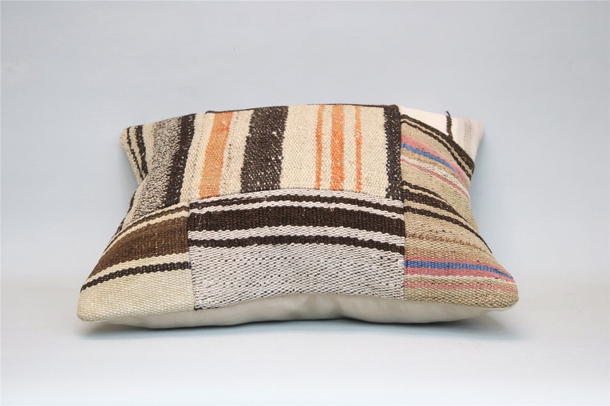 16x16 feet (40x40 cm) Kilim Pillow