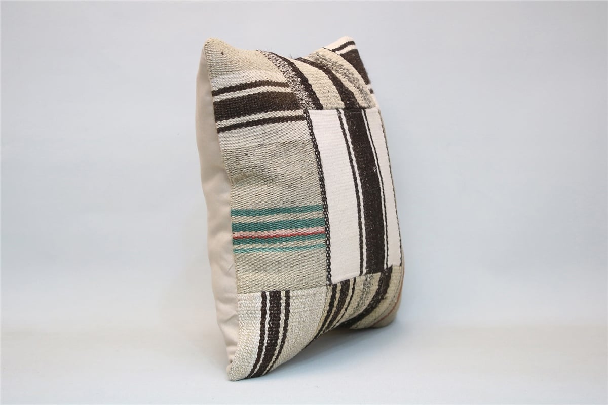 16x16 feet (40x40 cm) Kilim Pillow