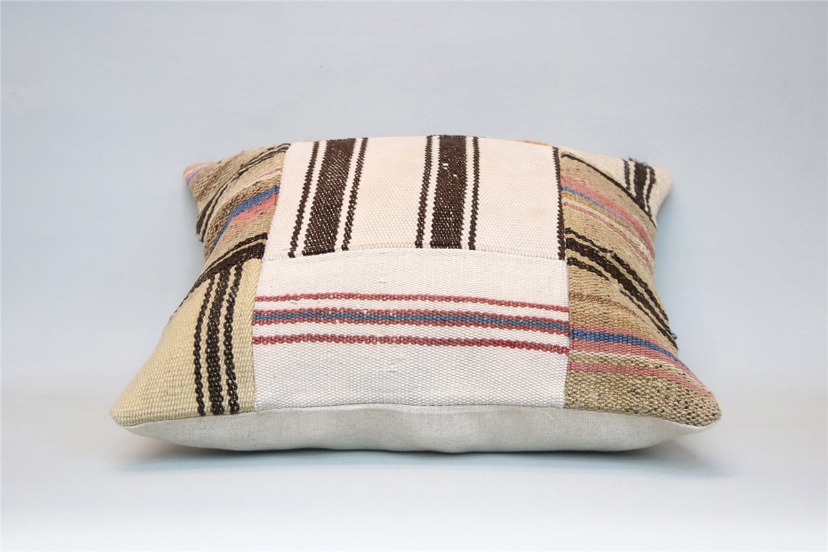 16x16 feet (40x40 cm) Kilim Pillow