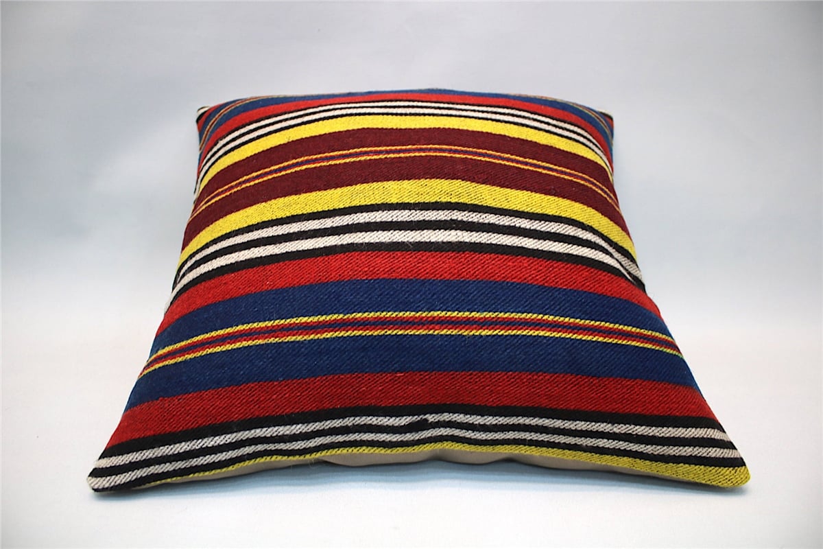 16x16 feet (40x40 cm) Kilim Pillow
