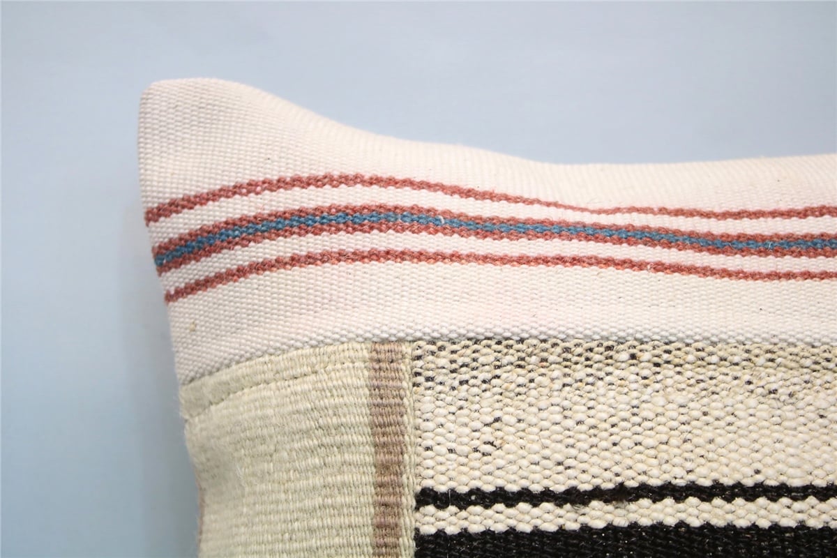 16x16 feet (40x40 cm) Kilim Pillow