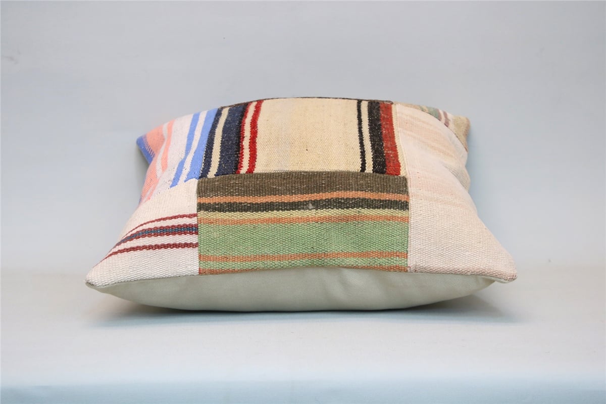 16x16 feet (40x40 cm) Kilim Pillow