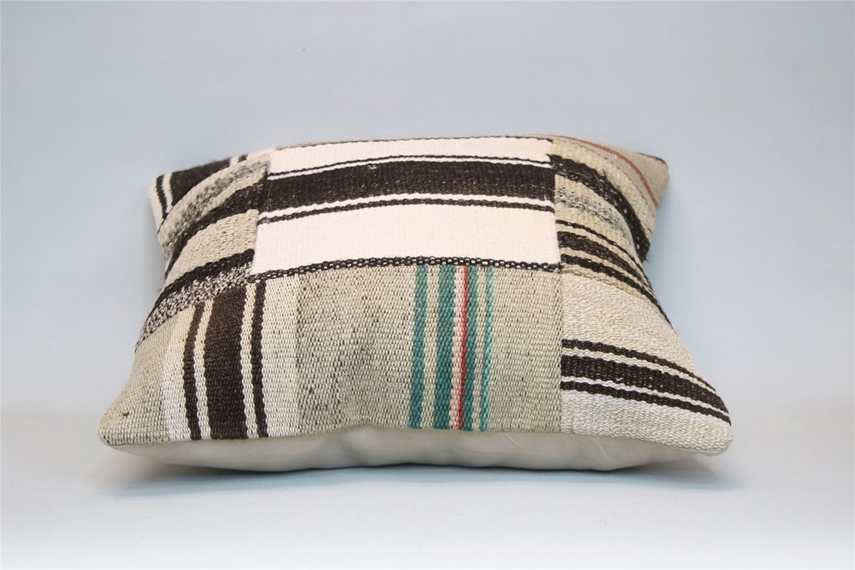 16x16 feet (40x40 cm) Kilim Pillow