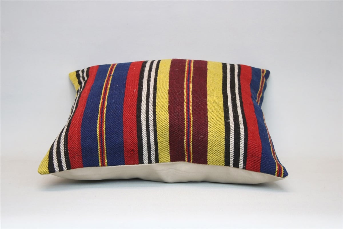 16x16 feet (40x40 cm) Kilim Pillow