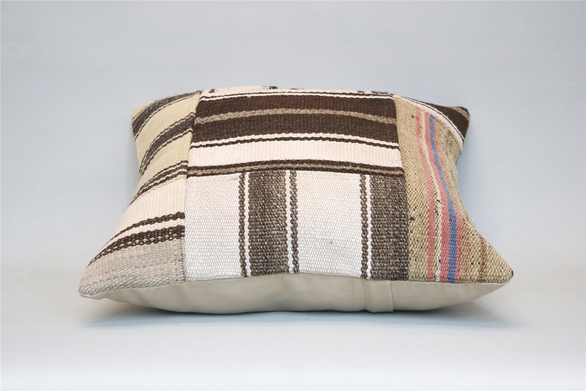 16x16 feet (40x40 cm) Kilim Pillow