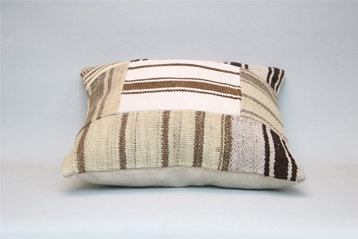 16x16 feet (40x40 cm) Kilim Pillow